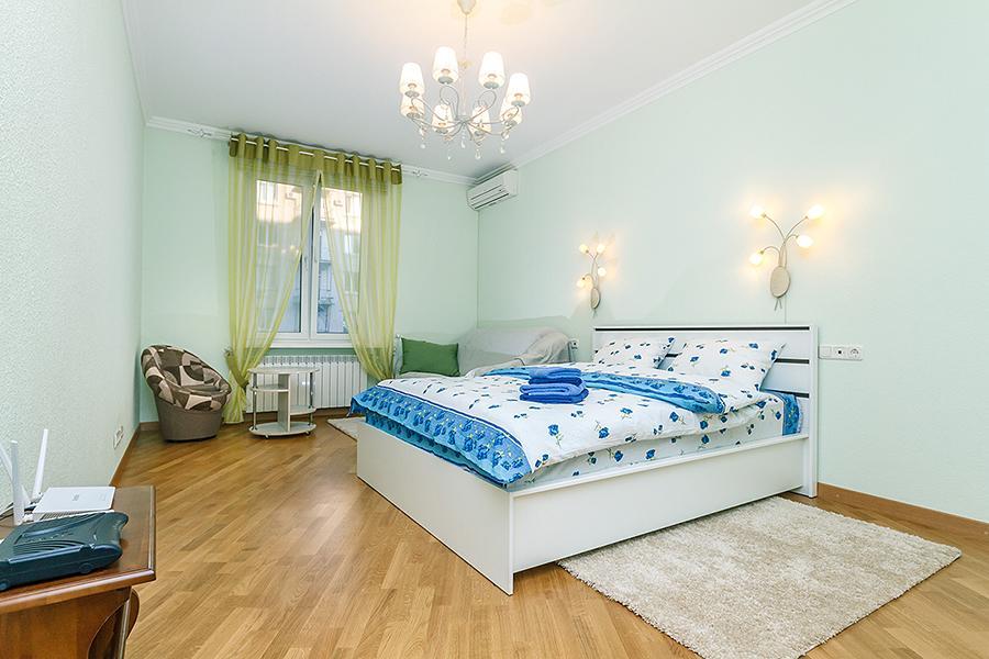 Amazing Two Beds In The Klovskiy Spusk Daire Kiev Dış mekan fotoğraf