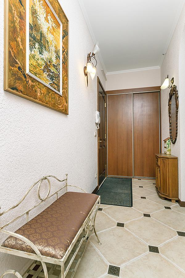 Amazing Two Beds In The Klovskiy Spusk Daire Kiev Dış mekan fotoğraf